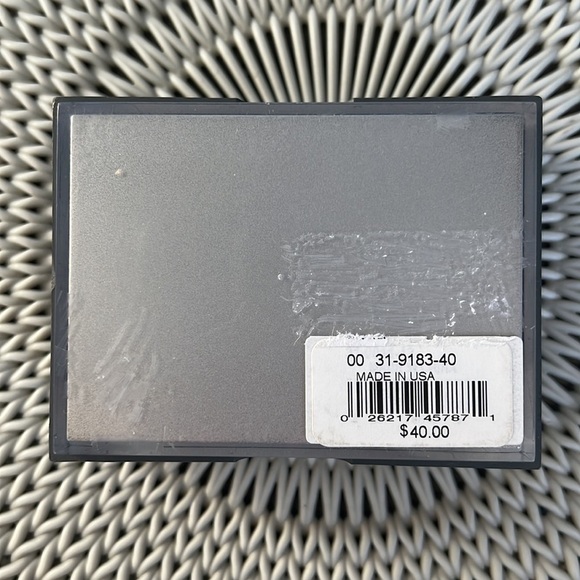 Kenneth Cole Reaction Cuff Links - Picture 4 of 4